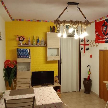 Al Mare, Al Sole, Si', Ma Nella Casa Del Minatore บุจแจร์รุ ภายนอก รูปภาพ