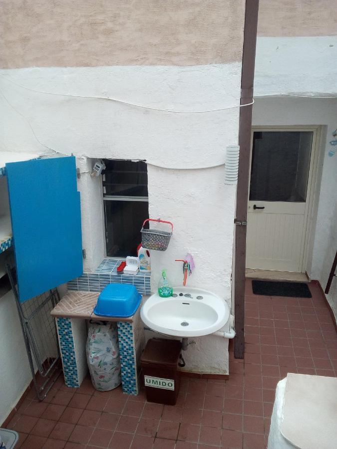 Al Mare, Al Sole, Si', Ma Nella Casa Del Minatore บุจแจร์รุ ภายนอก รูปภาพ