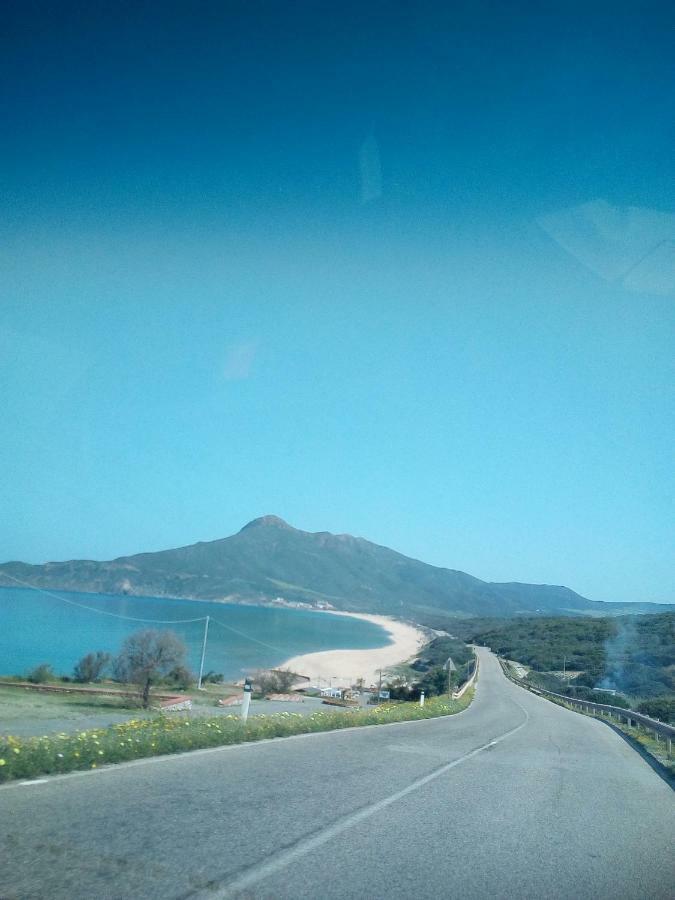 Al Mare, Al Sole, Si', Ma Nella Casa Del Minatore บุจแจร์รุ ภายนอก รูปภาพ